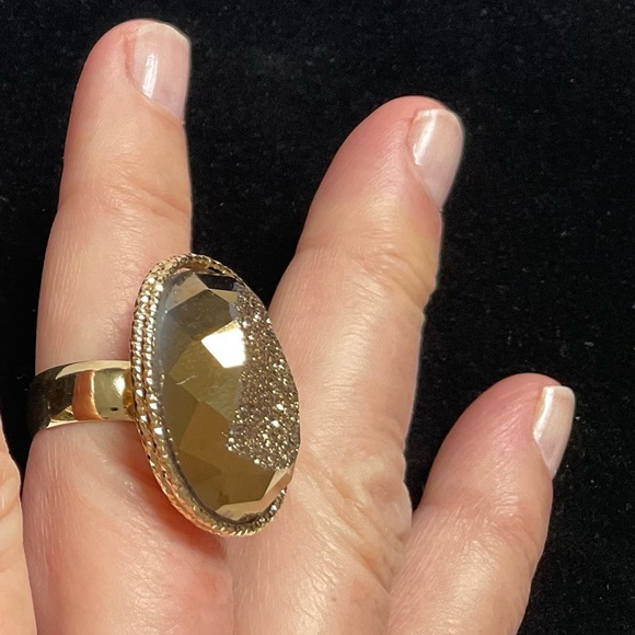 Milor Gold and Black Statement Ring - Picture 11 of 15